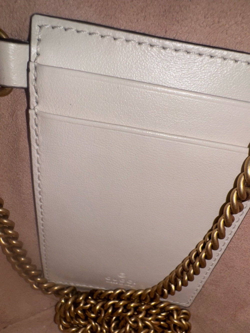 Gucci Chevron Quilted Bucket Bag in Cream with Gold-Tone Hardware - Picture 2 of 3